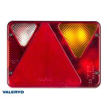 Baklampa Ajba Hö 190x135x50 med skyltbelysning och backljus. Bajonettanslutning