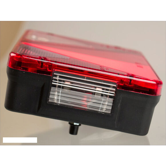 VALERYD Baklampa Ajba Hö 119x135x50 med skyltbelysning och backljus.Bajonettanslutning