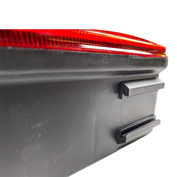 VALERYD Baklampa Aspöck Earpoint I Höger L180xB255xH83 reflex. Bajonettanslutning