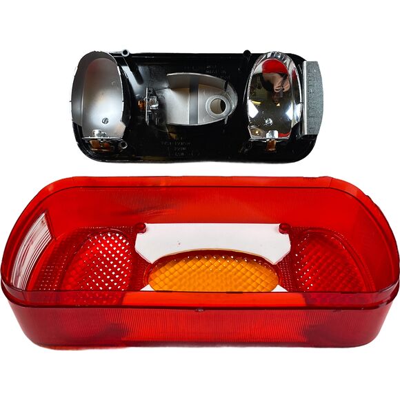 VALERYD Baklampa Aspöck Midipoint II Hö/Vä L218xB98xH57 med skyltbelysning o dimljus