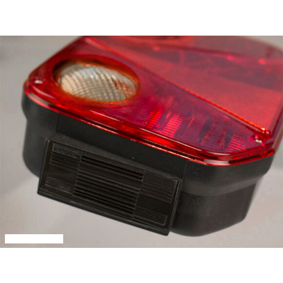 VALERYD Baklampa Radex Hö 250x145x55 med backljus