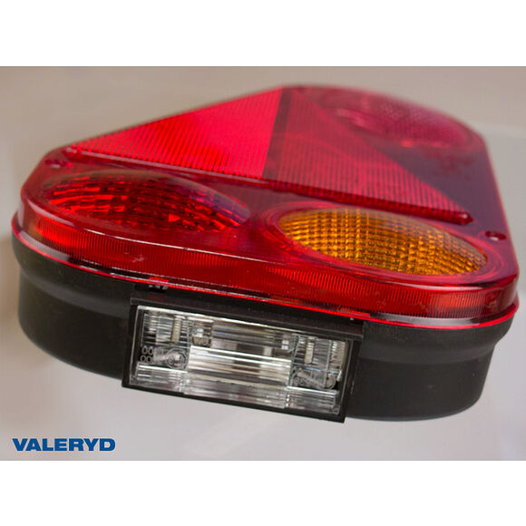 VALERYD Baklampa Radex Vä 230x180x62 med skyltbelysning och dimljus. Bajonettanslutning