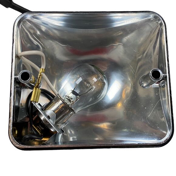 VALERYD Dimljuslampa L85xB75xH57, kabel 300mm, 2 x M5 skruvanslutning