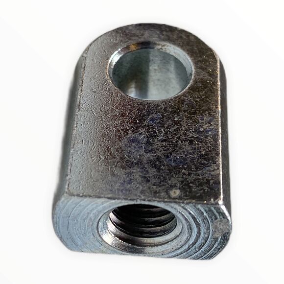 VALERYD Fästögla för gasfjäder L=18 M8