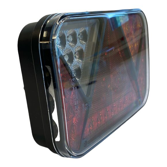 VALERYD LED Baklampa Hö 200x130x50 12V. Bajonettanslutning 5-pol