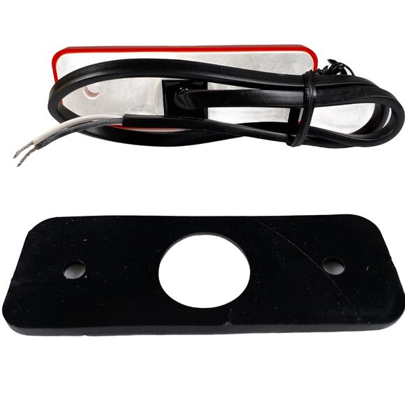 VALERYD LED Positionsljus Valeryd 102x36*9 röd 12-30V med reflex inkl. 450 mm kabel